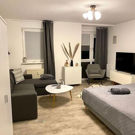 צוויקאו Stilvolle Ferienwohnung Mit Stellplatz Wlan Free Netflix Naehe Bahnhof מראה חיצוני תמונה